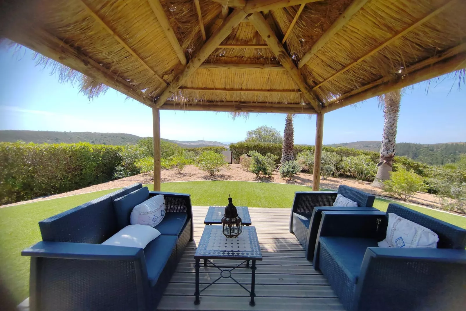 Surga - Terrasse / balcon