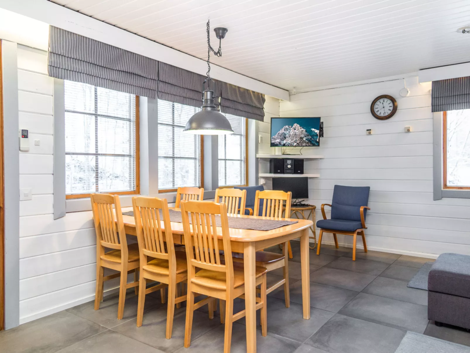 Voimatahko - Drinnen