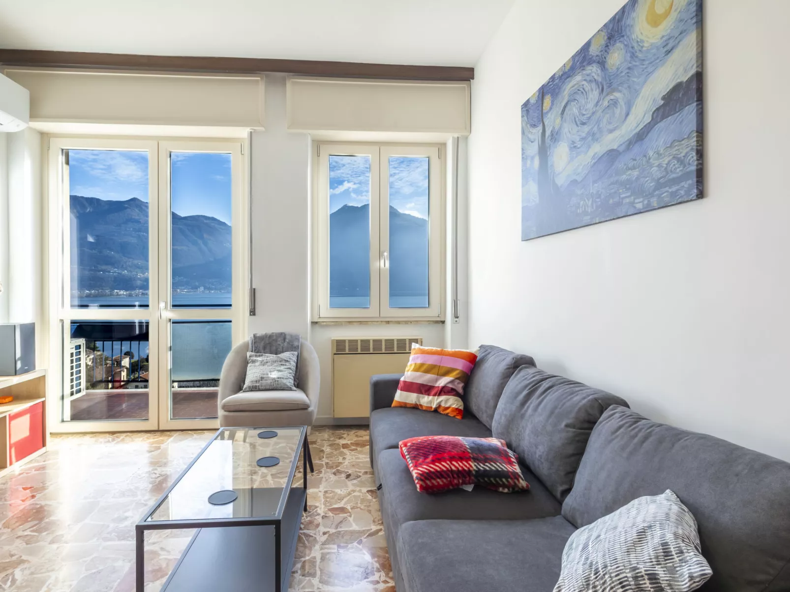 Lovere Balcony View - Dedans