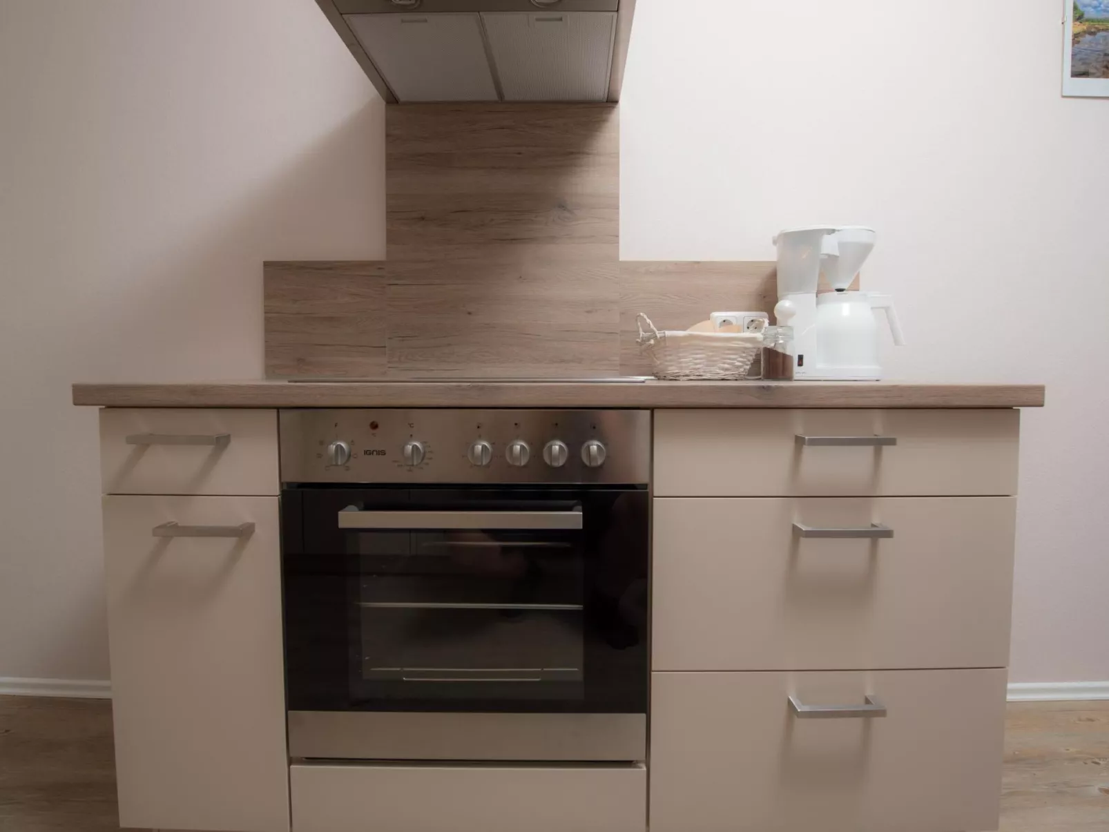 Große Wohnung in Bodenwerder mit Garten, Terrasse und gemeinsamem Pool - Image-tags.info