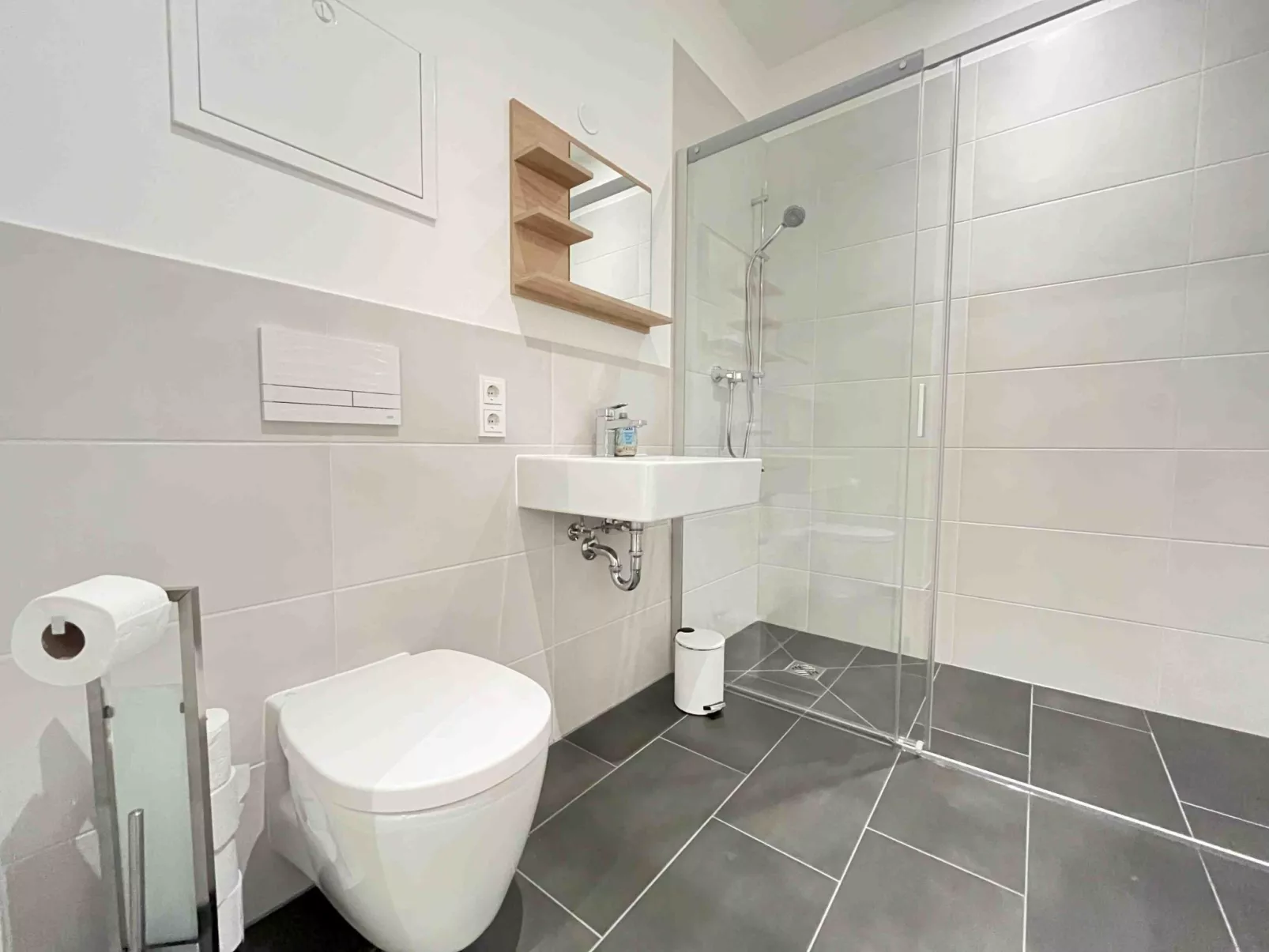 AM1056 - Image-tags.info