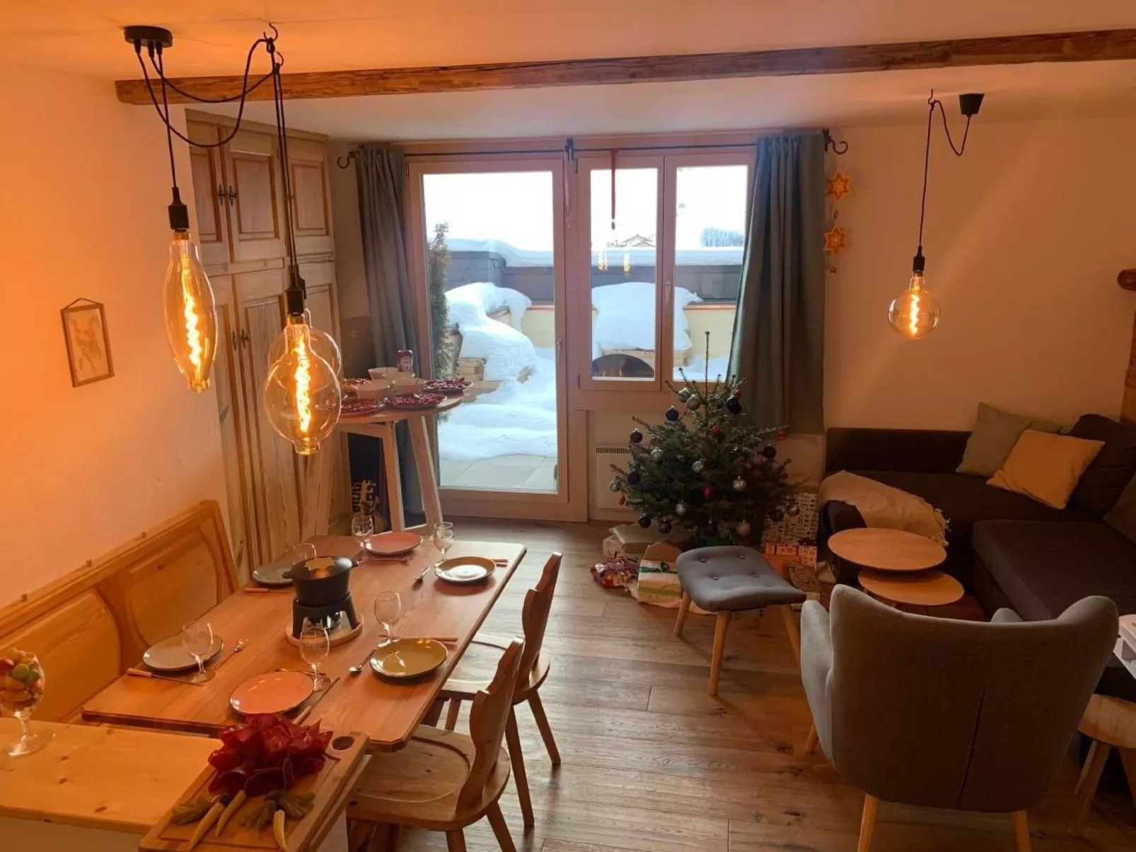 Mit Panoramablick in die Bergwelt - Image-tags.info