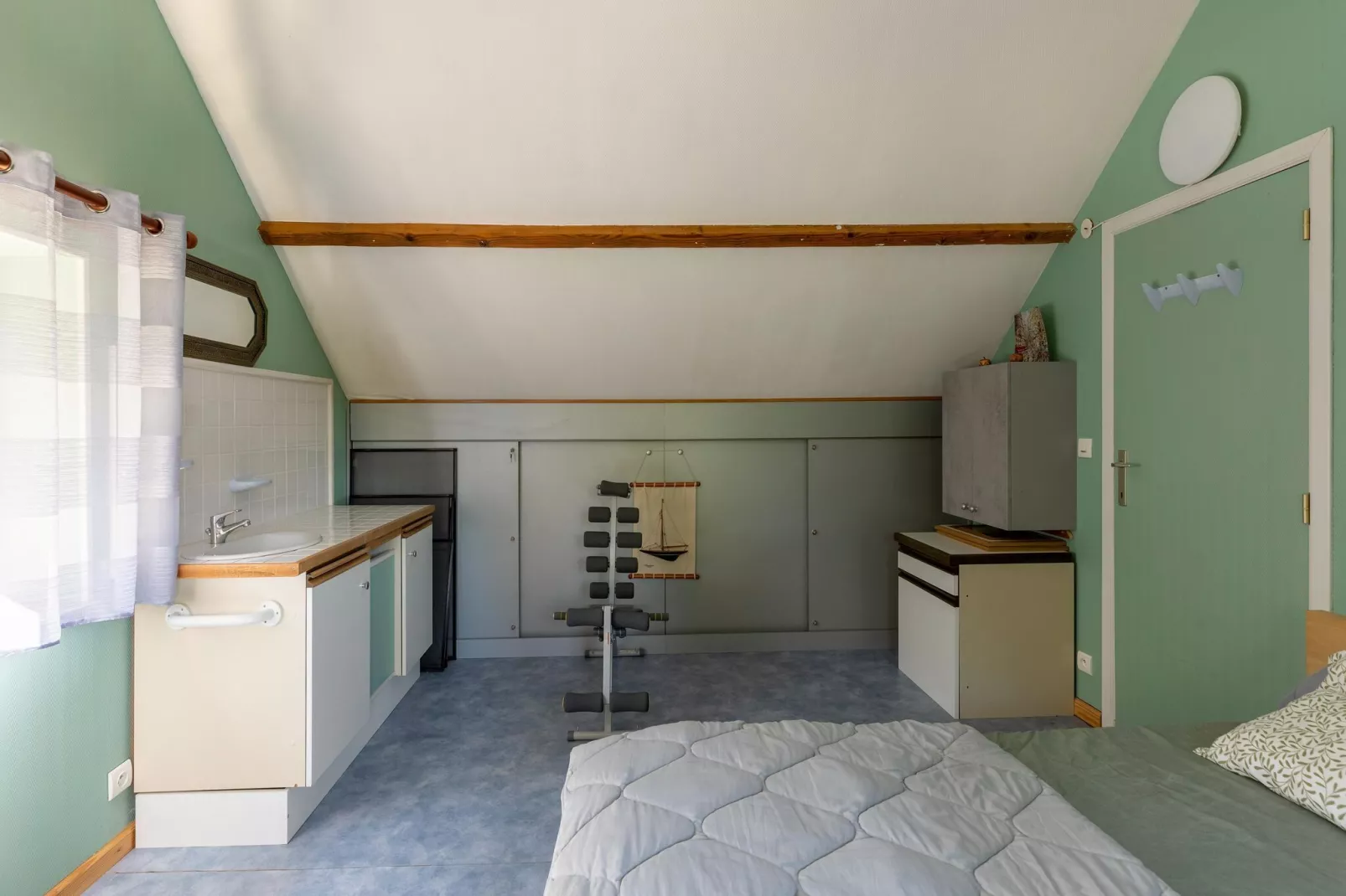 LA MAISON AUX VOLETS ROUGES-Chambre