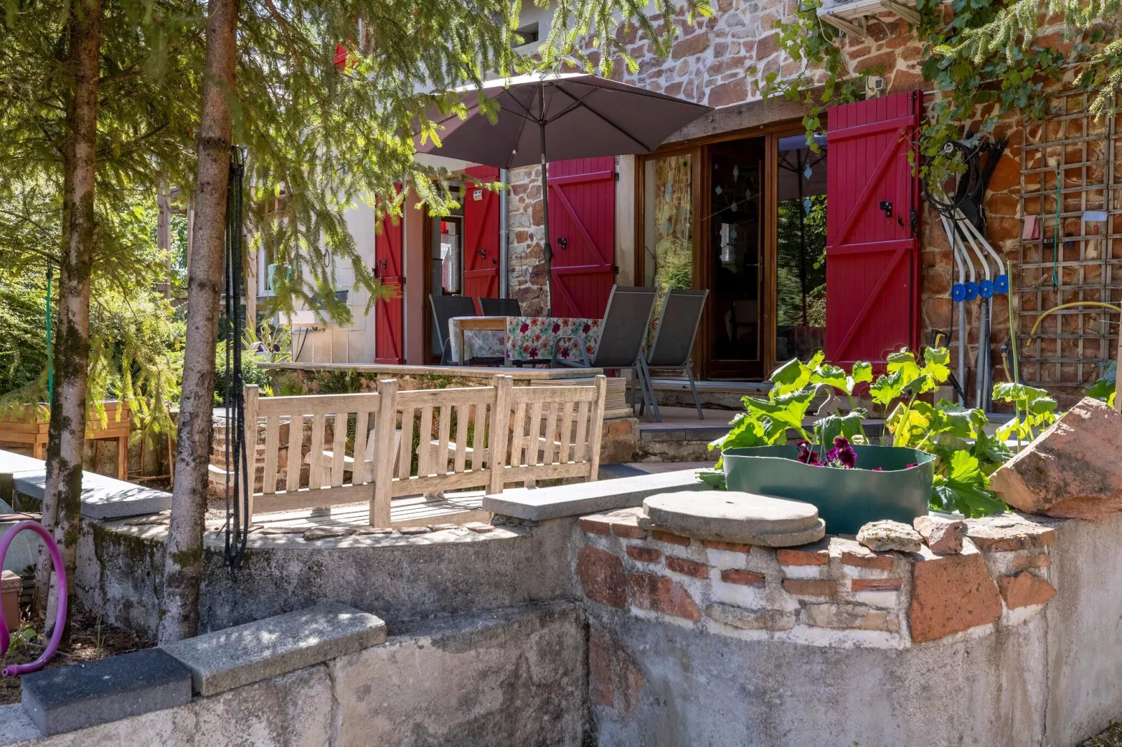 LA MAISON AUX VOLETS ROUGES-Balcon-terrasse