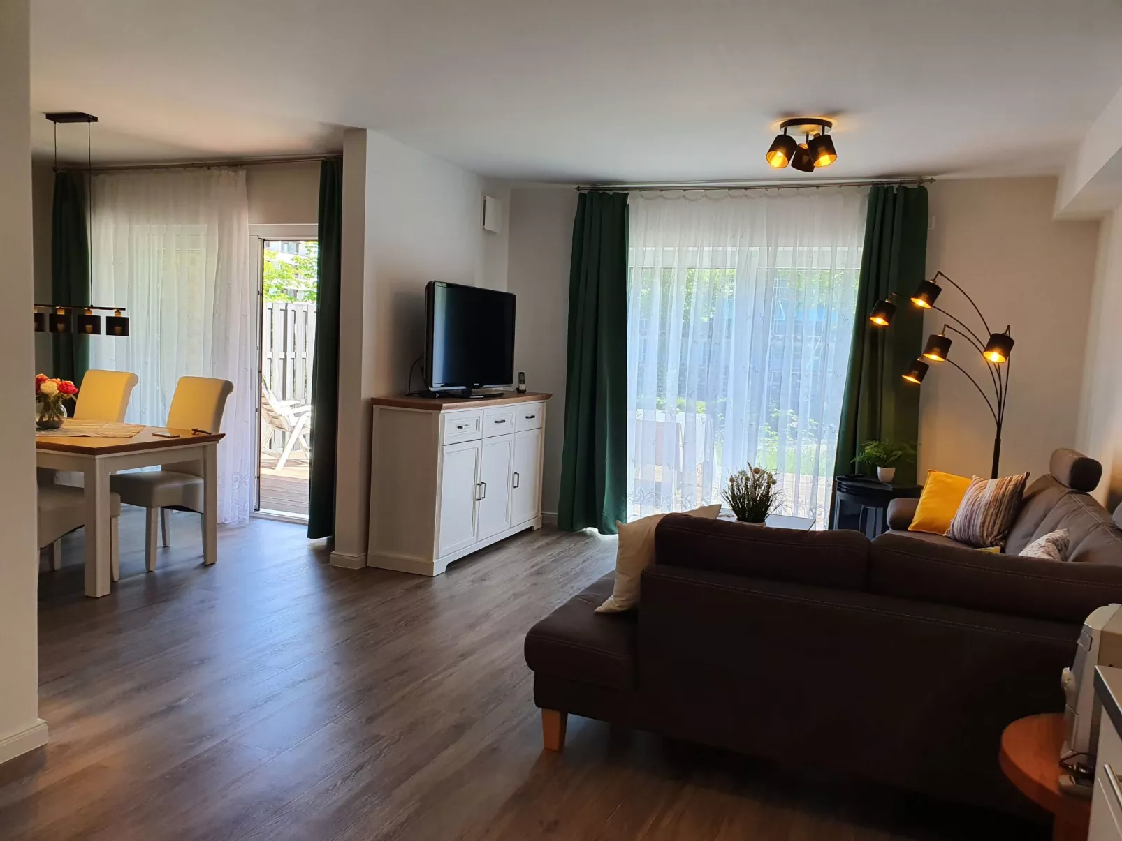 Komfortable Ferienwohnung in Ostseebad Damp mit Großer Terrasse - Image-tags.info