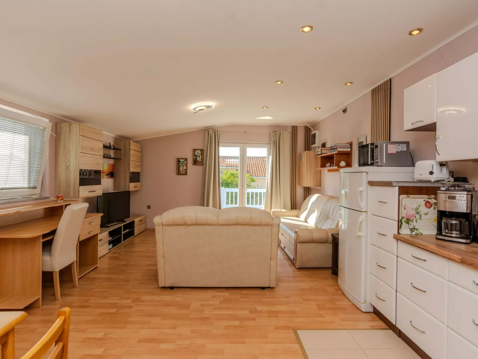 Apartment Jozef 3 - Image-tags.info