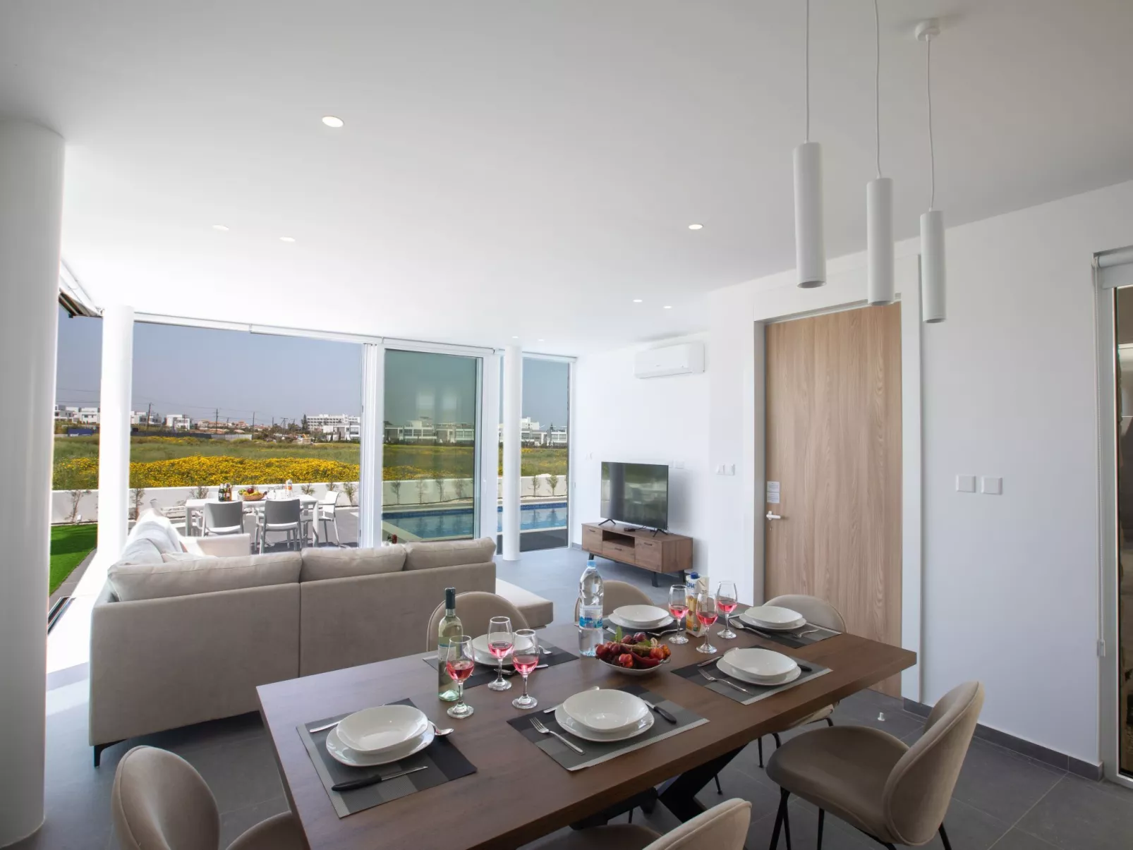 Bleu Vie in Protaras - Image-tags.info