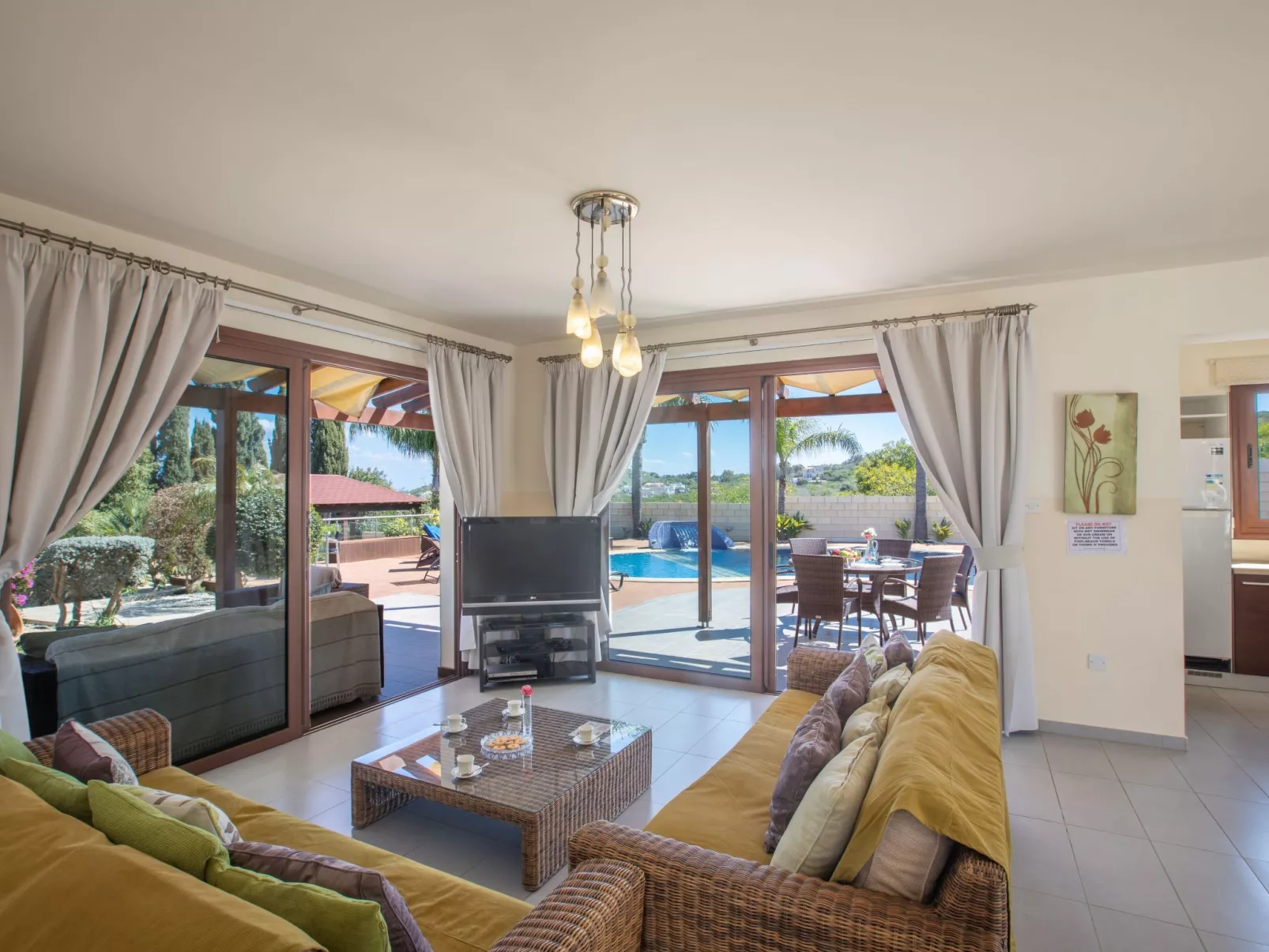 Wunderschönes Haus in Protaras mit großem Garten - Image-tags.info