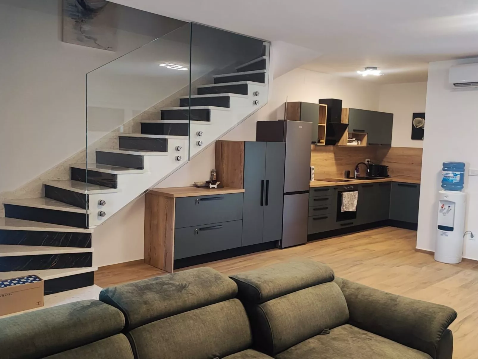 HH Cvetkovic - Image-tags.info