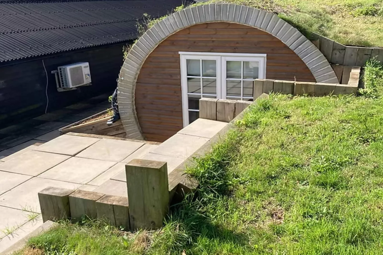 The Hobbit House - Extérieur été