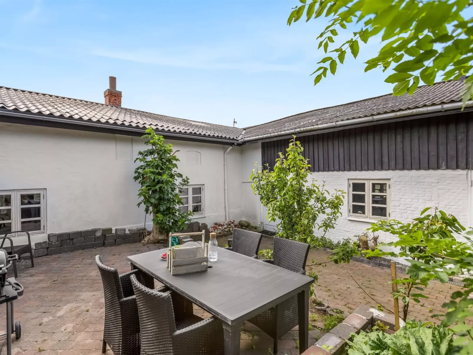 "Jouni" - 18km from the sea - Outside