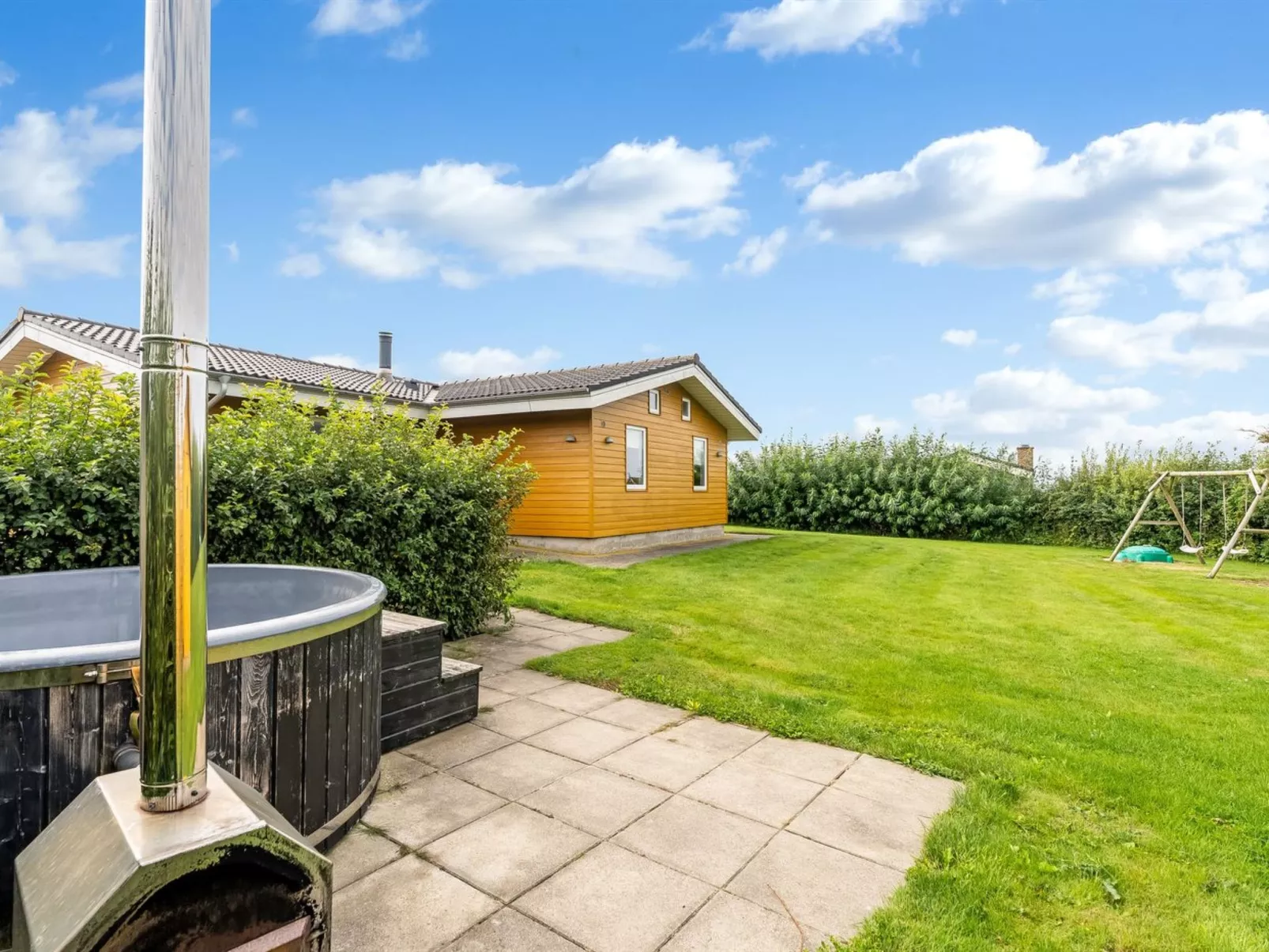 "Elnur" - 200m to the fjord - Dedans