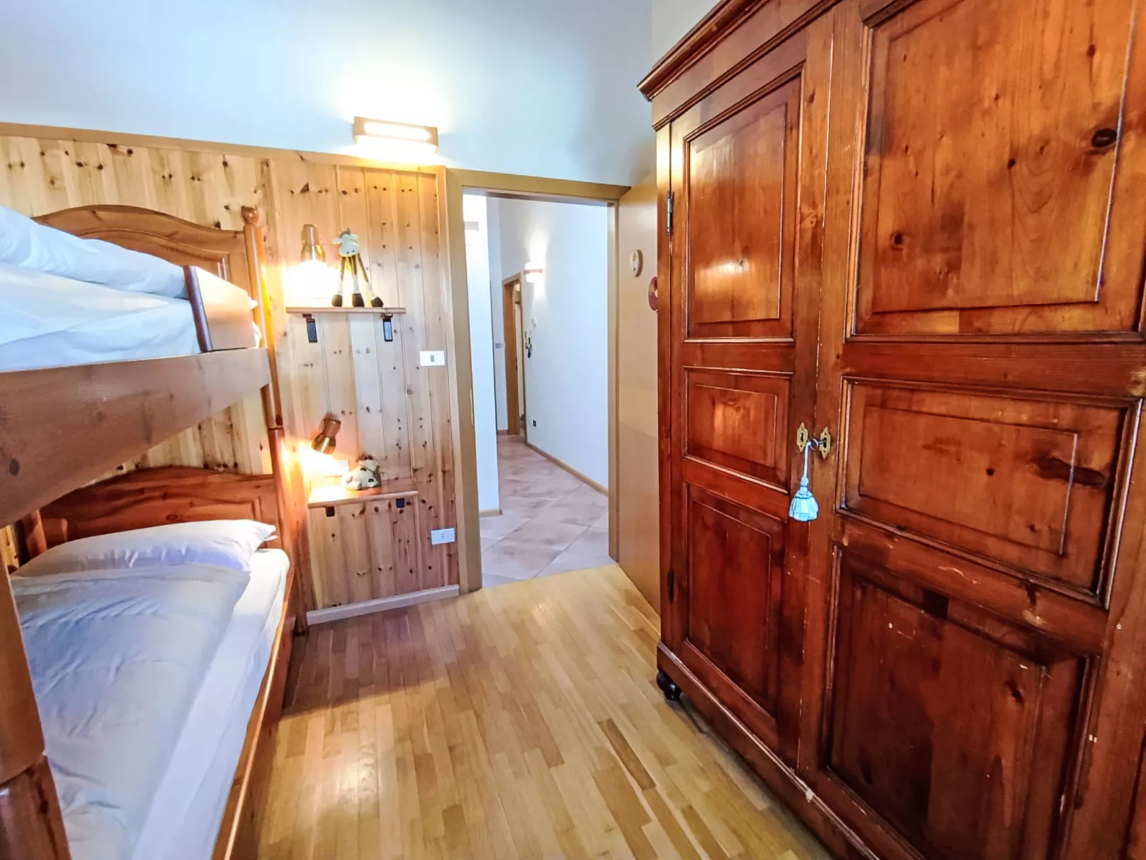 Cesa sot Larsec - Inside