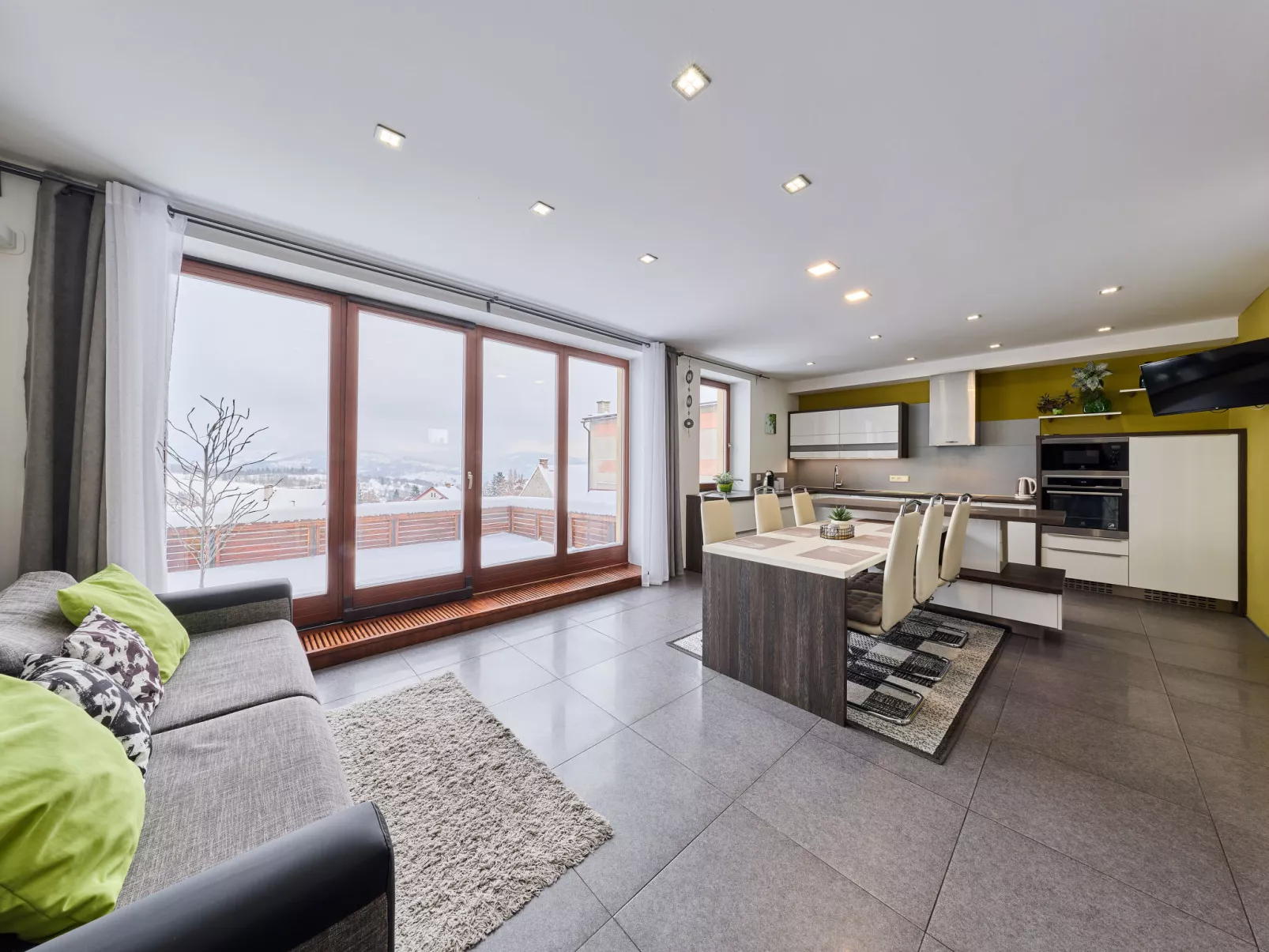 Vysoké nad Jizerou - Inside