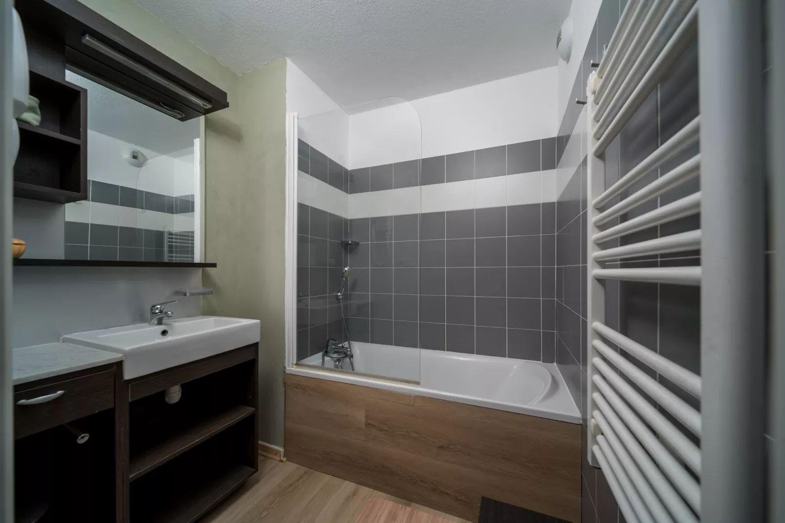 C. du Verdon N°3307 - 2P6 - Badezimmer