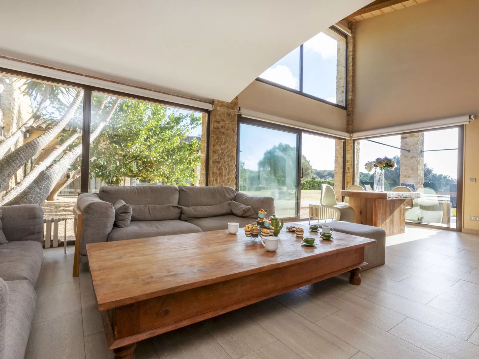 Mas Oliveres - Inside