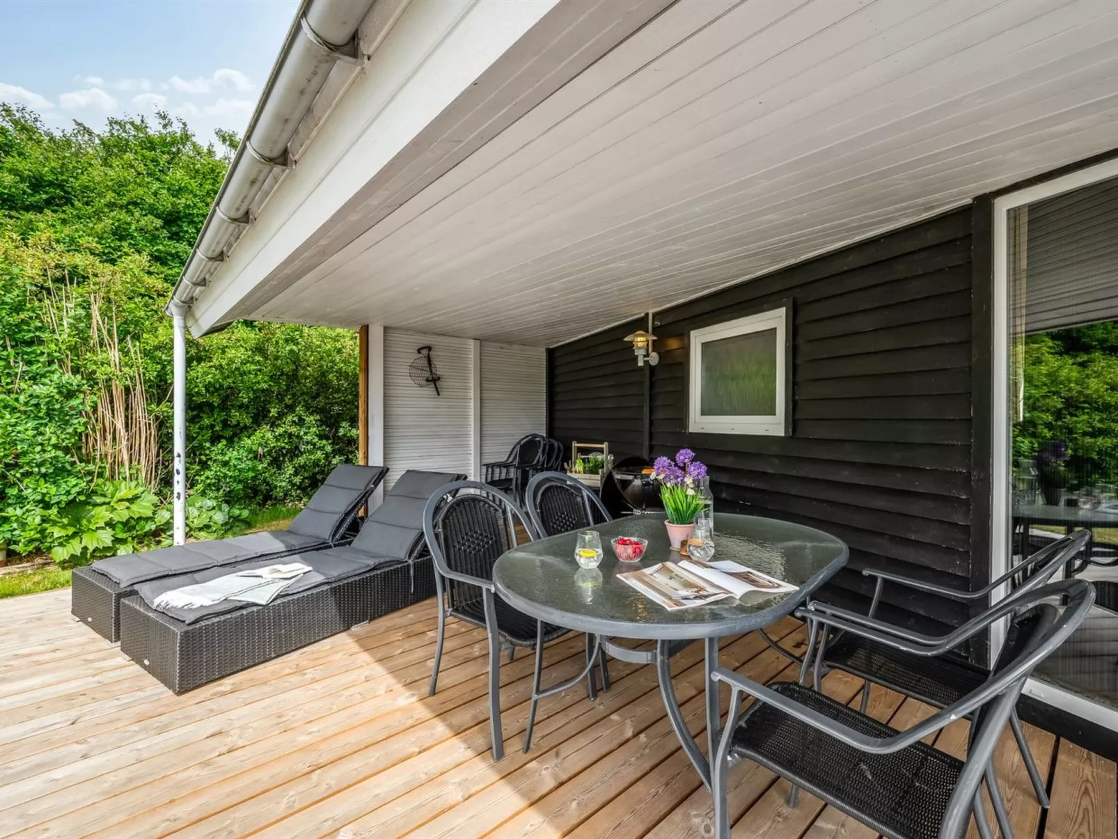 "Yorick" - 350m to the fjord - Outside