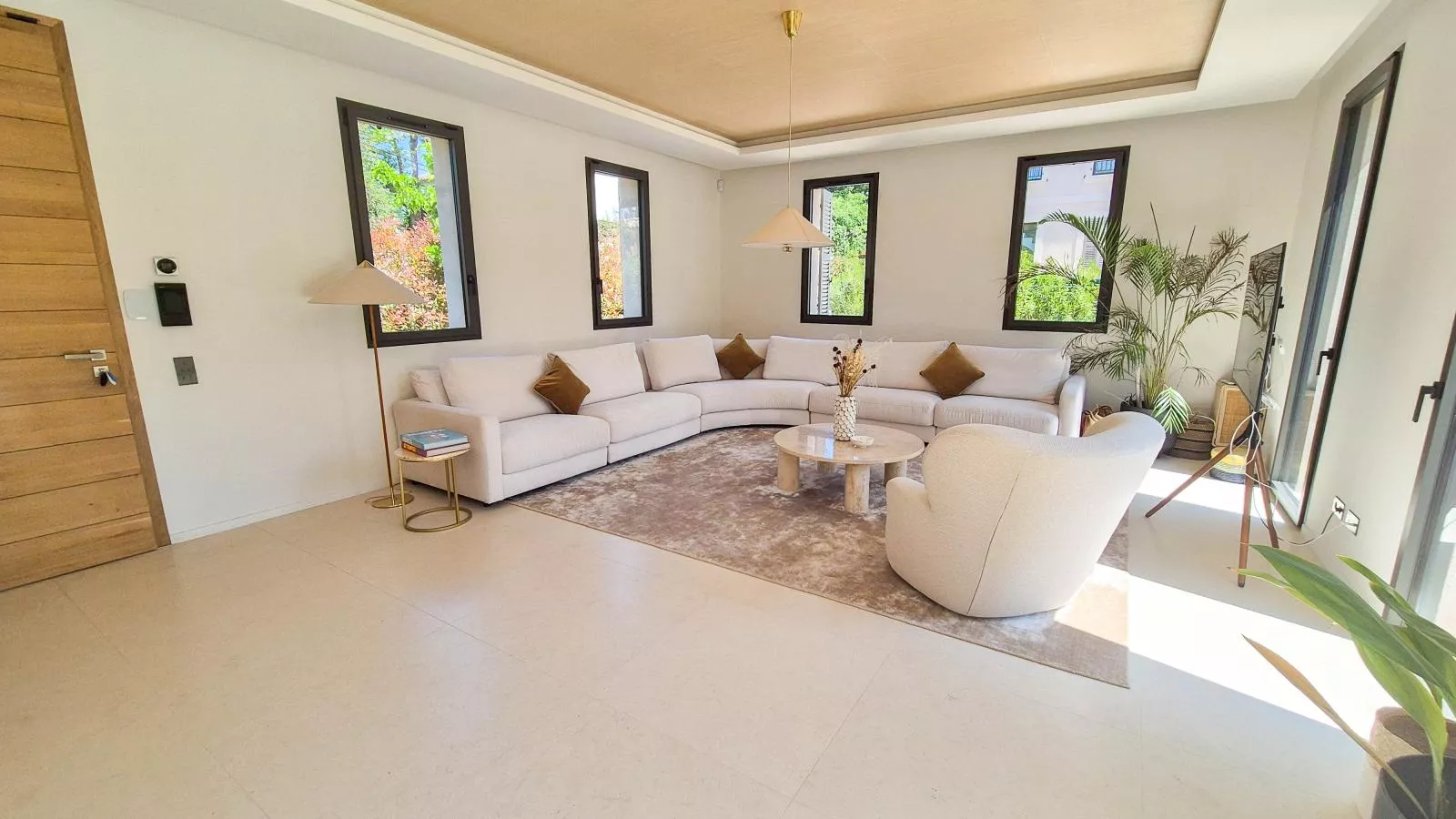 Bonaventure - Living room