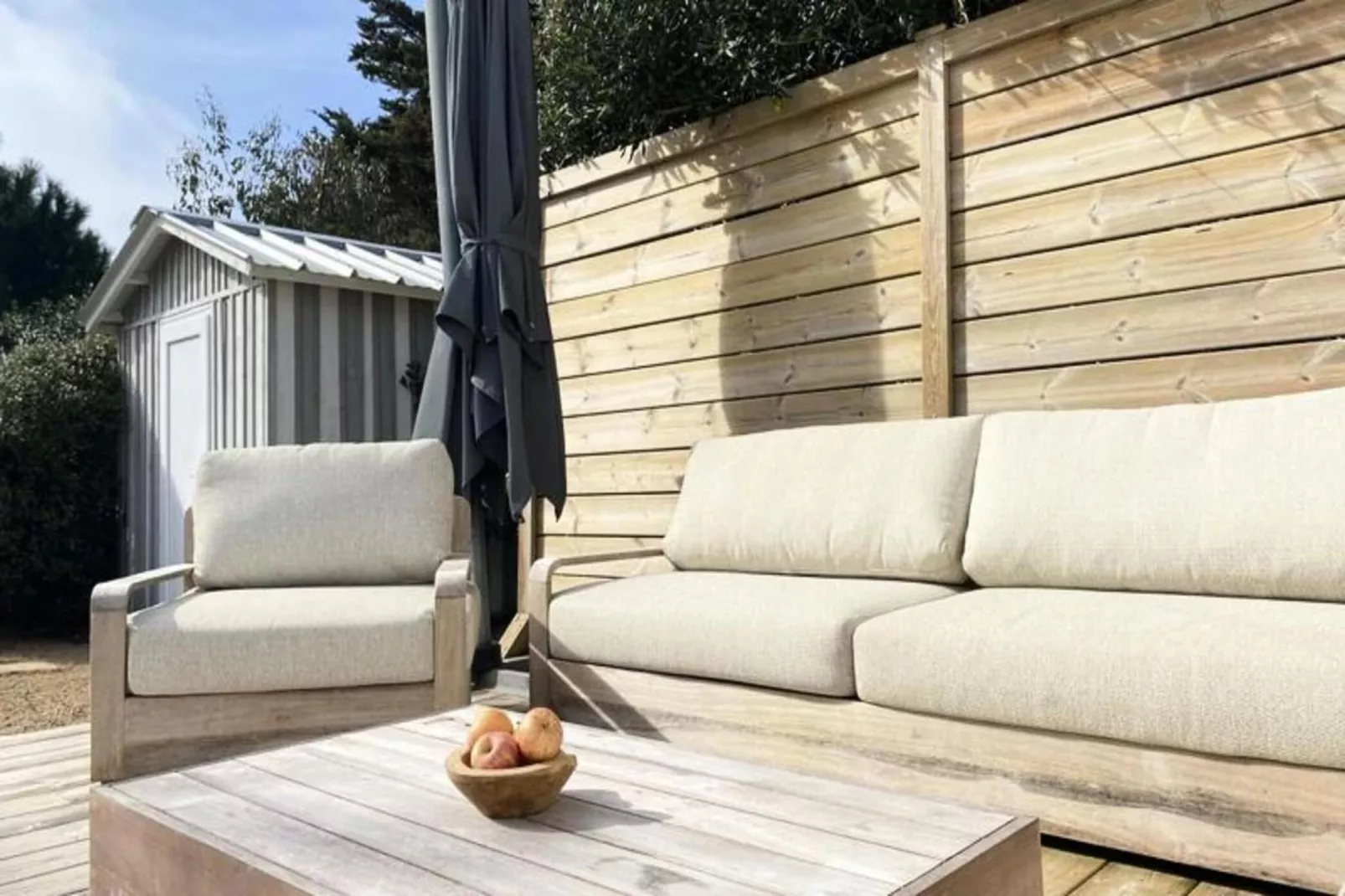 Villa Russie - Domaine Le Sherwood-Exterior in summer