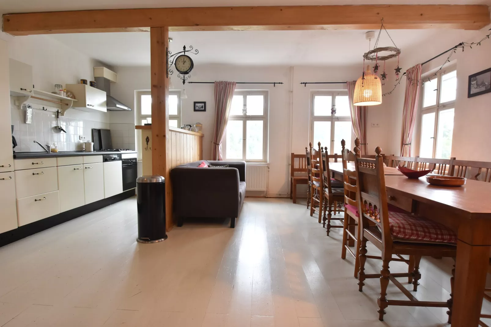 Chalet Nisou-Salle à manger