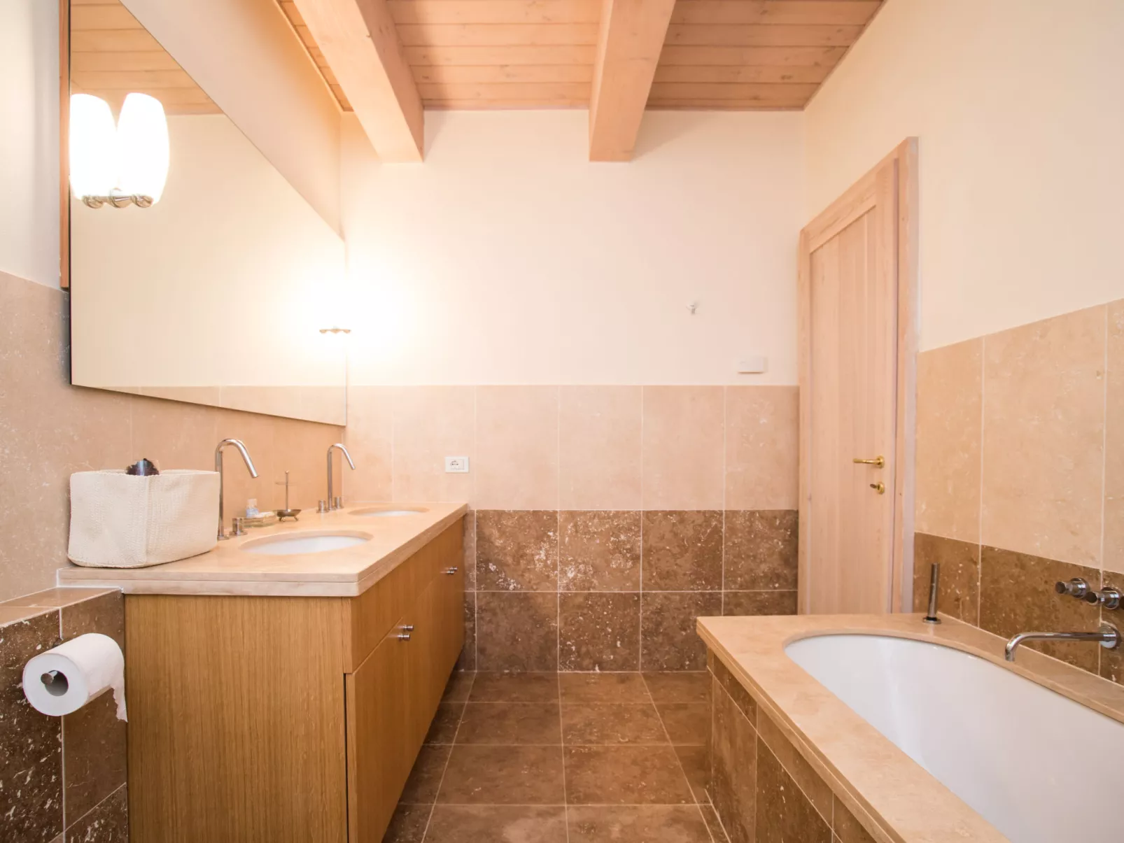 Villa Aquila - Drinnen