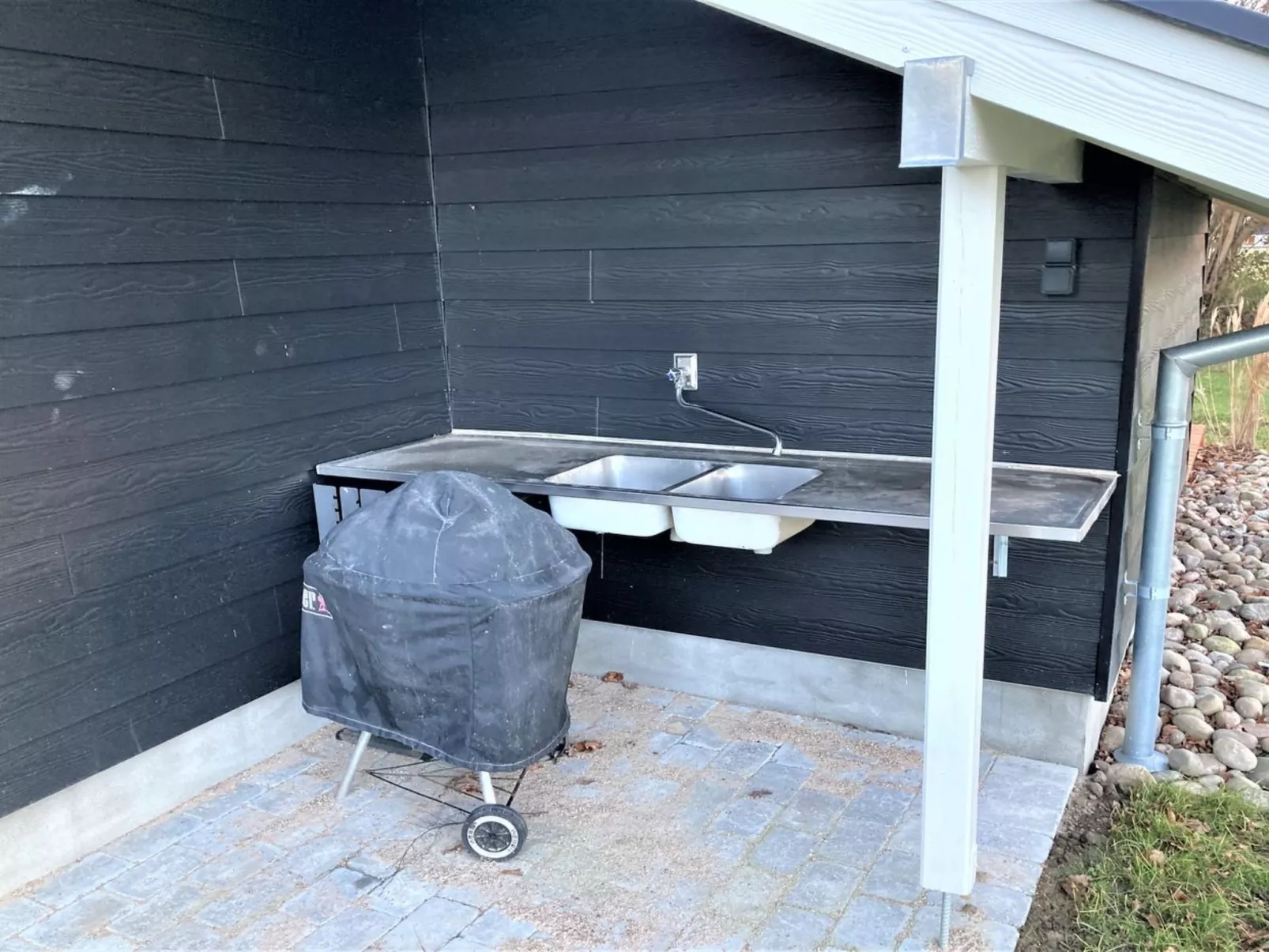 "Flicka" - 275m from the sea-Draußen