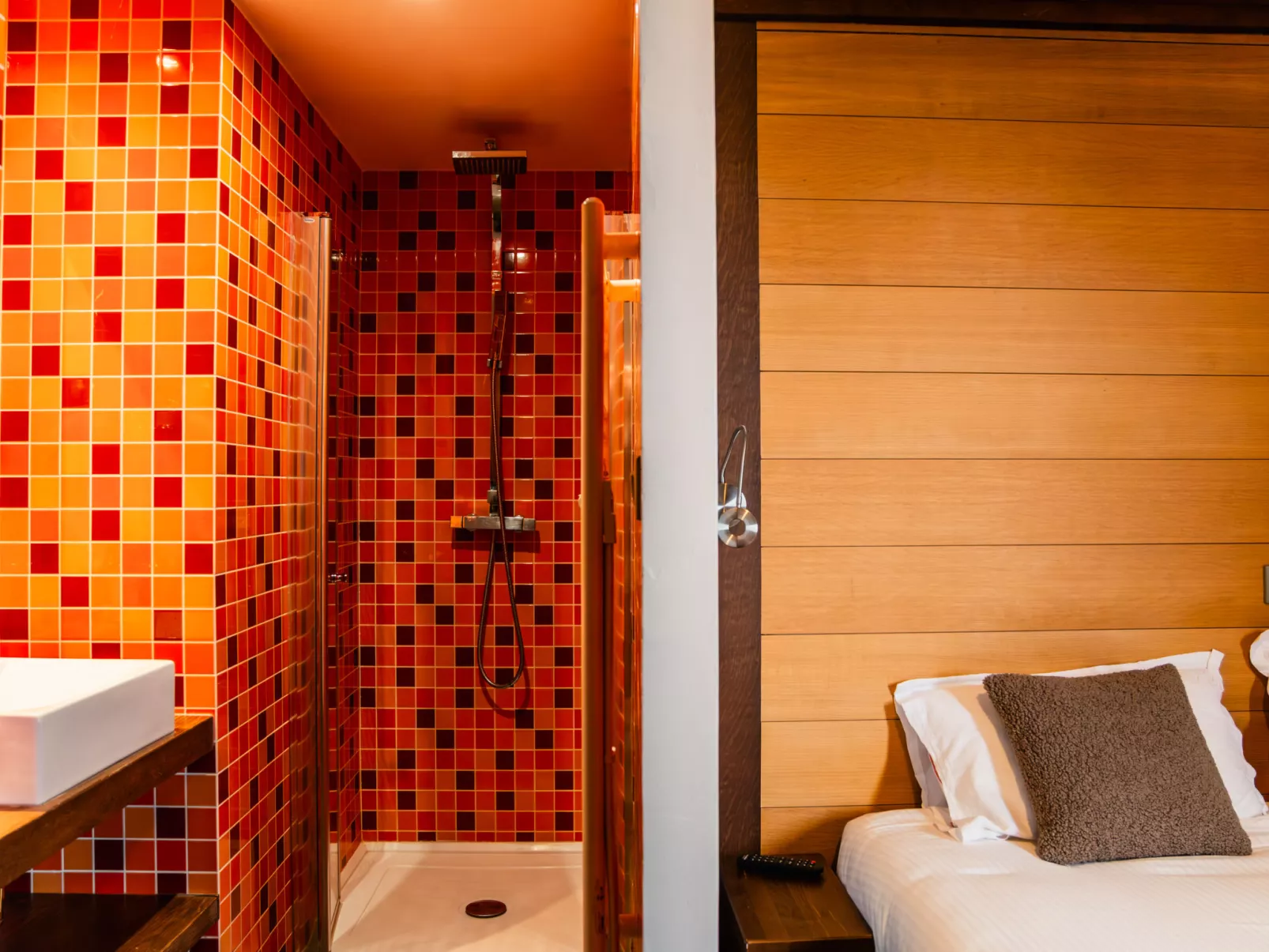 Village Montana-Inside