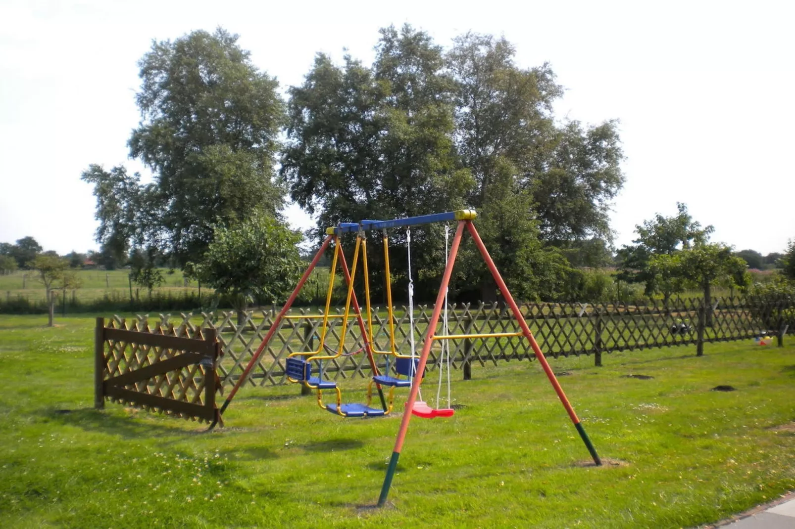 242843-Gardens in summer