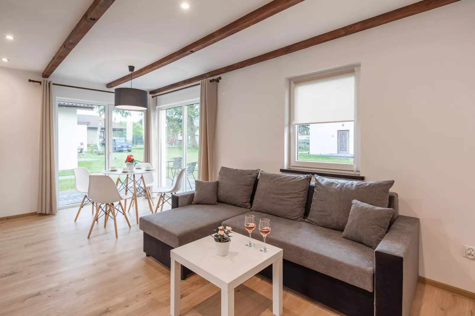 Komfortowe domki wakacyjne dla 6 osób w Lędzinie-Wohnzimmer