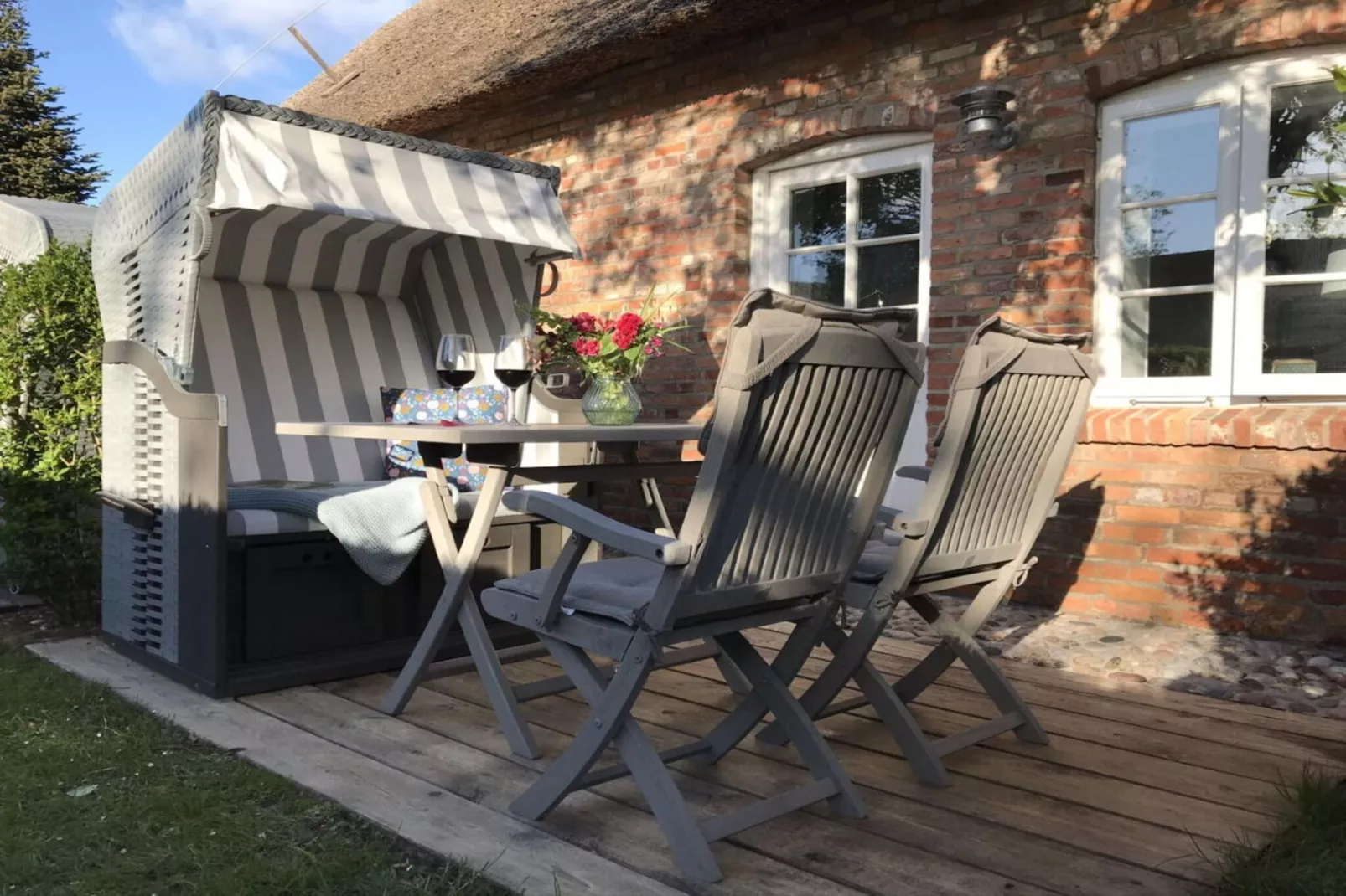 226059-Terrace balcony