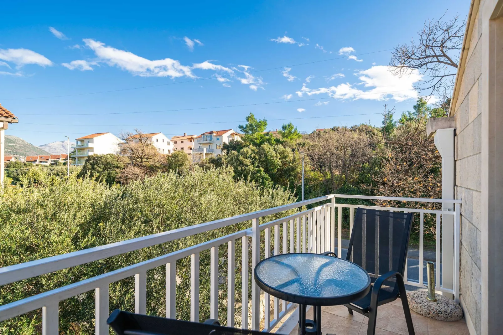 Apartments Senjo - Studio Apartment with Balcony and Garden View (Apartman 5)-Terrasse