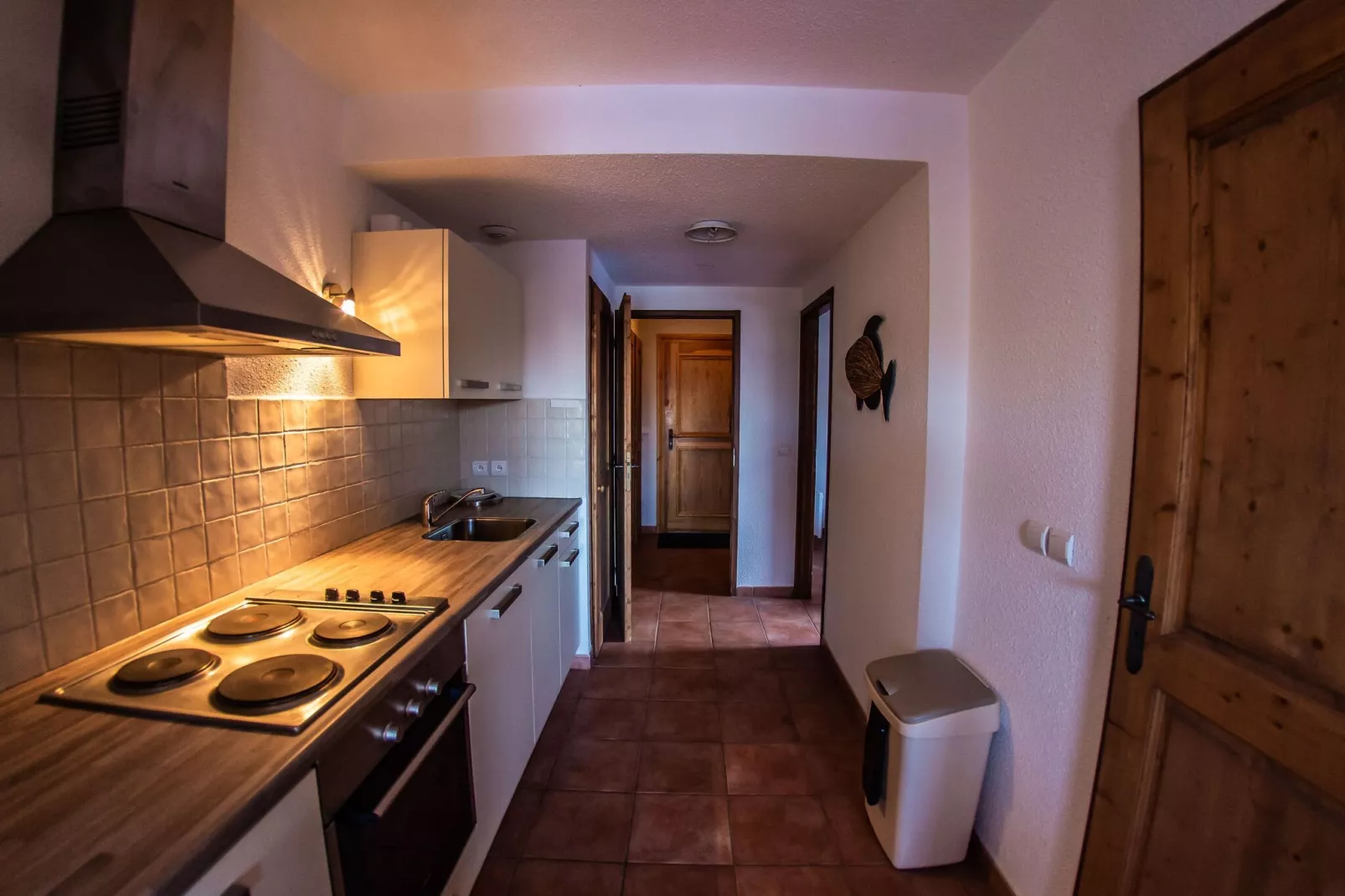 Parc Madeleine 1-Kitchen