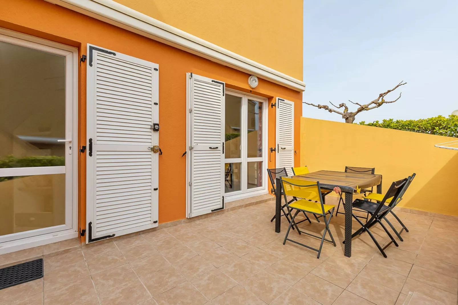 Les 4 Soleils N°174 - 2P4 - Im Freien