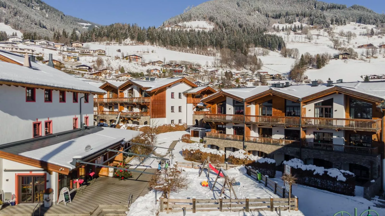 Tauern Suites Mitterwirt TOP 323-Exterior in winter