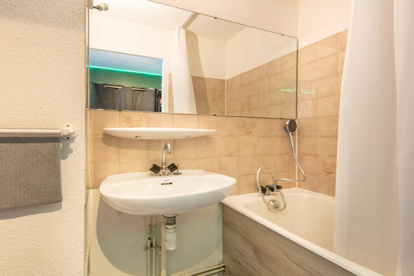 Le Vernon N°721 - ST4-Bathroom