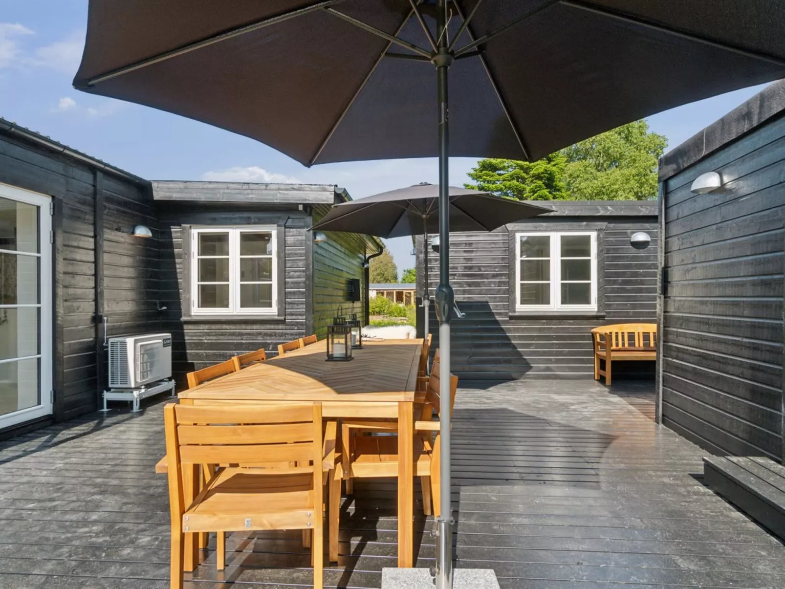 "Thrym" - 2.5km from the sea - Outside