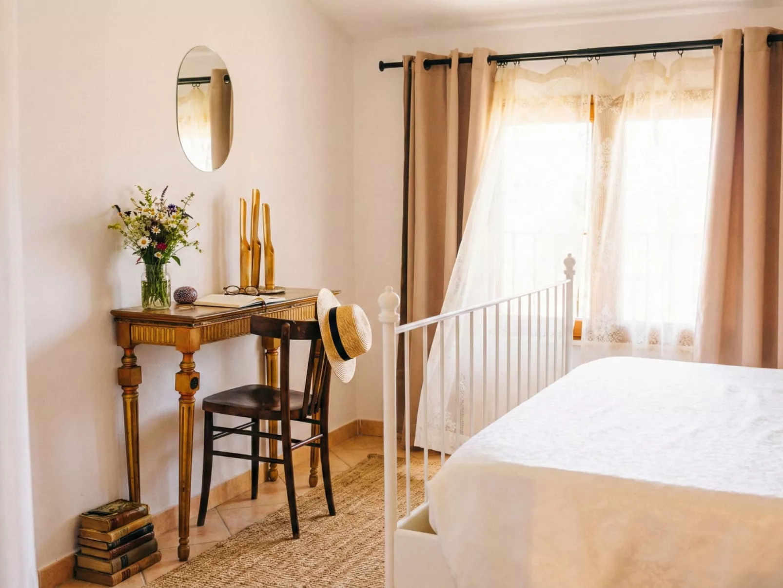 Crystal Sea Apartment-Inside