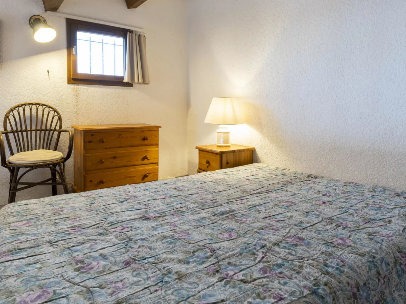 Les Ondines 2-Drinnen