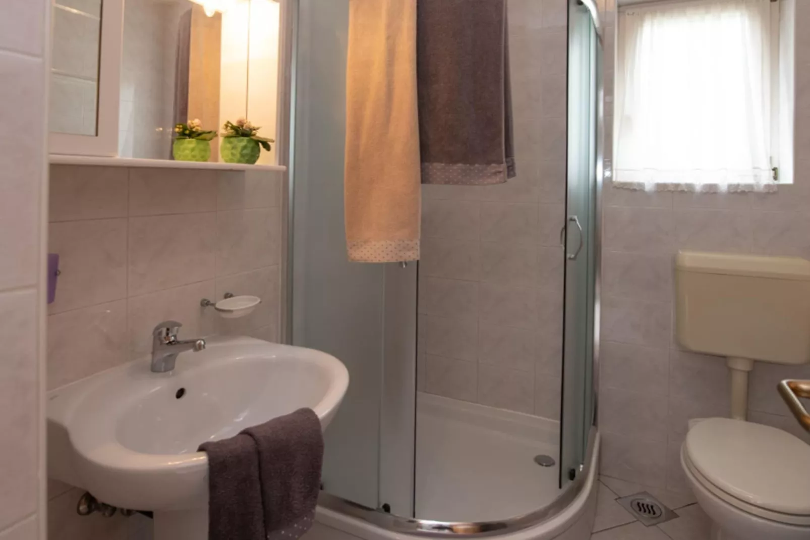 Apartments Mirjana IKA - Studio Apartment With Balcony  (A1) - Salle de bain