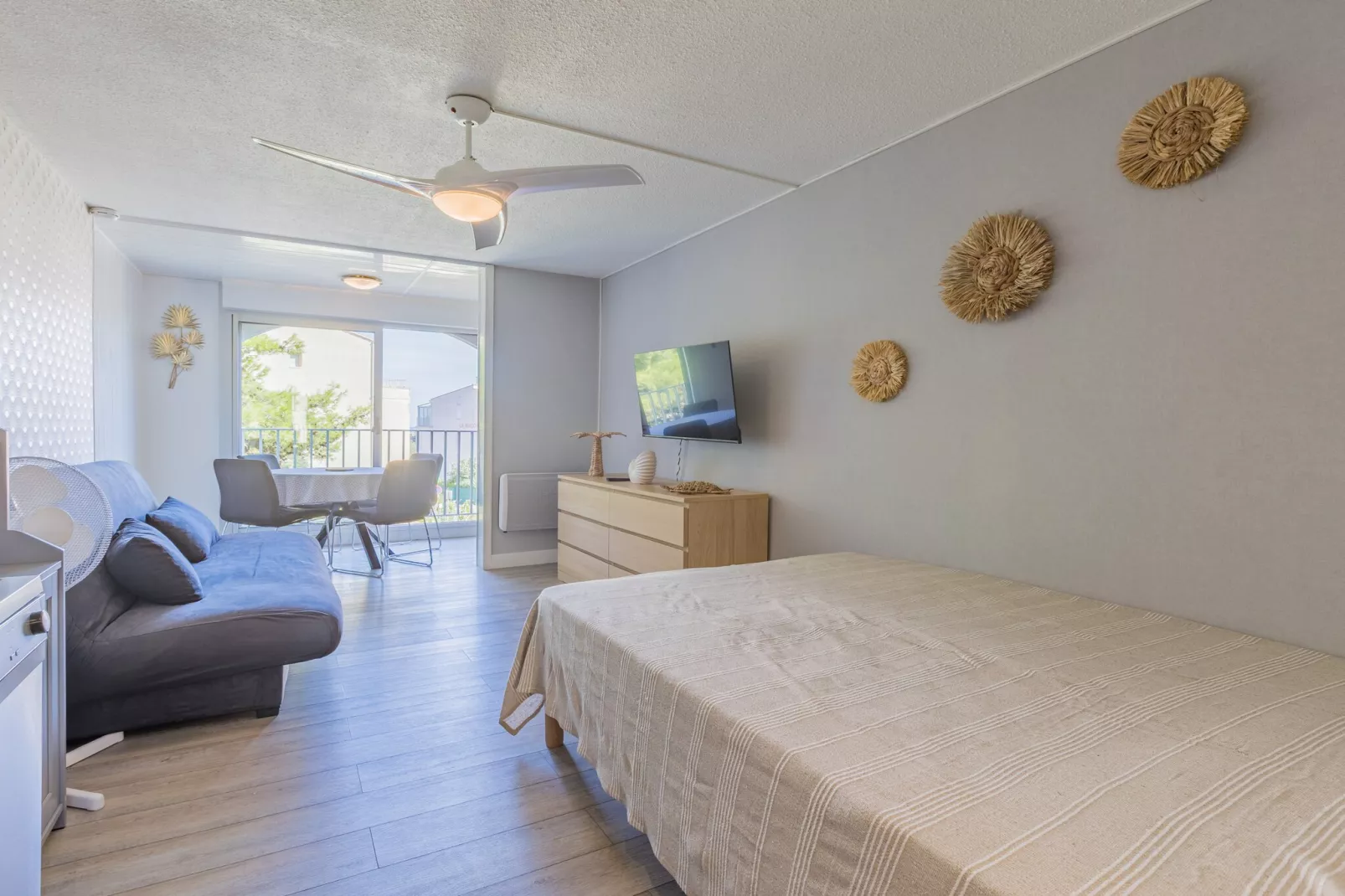 Peau Rouge A N°26 - ST4-Living room