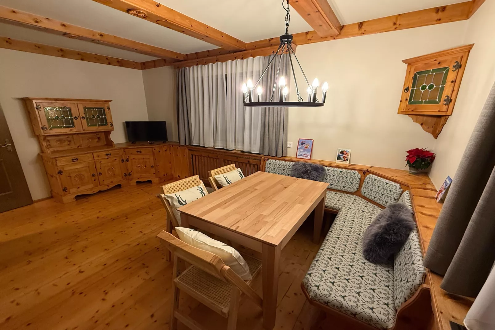 Alpenchalet Berggold-Esszimmer