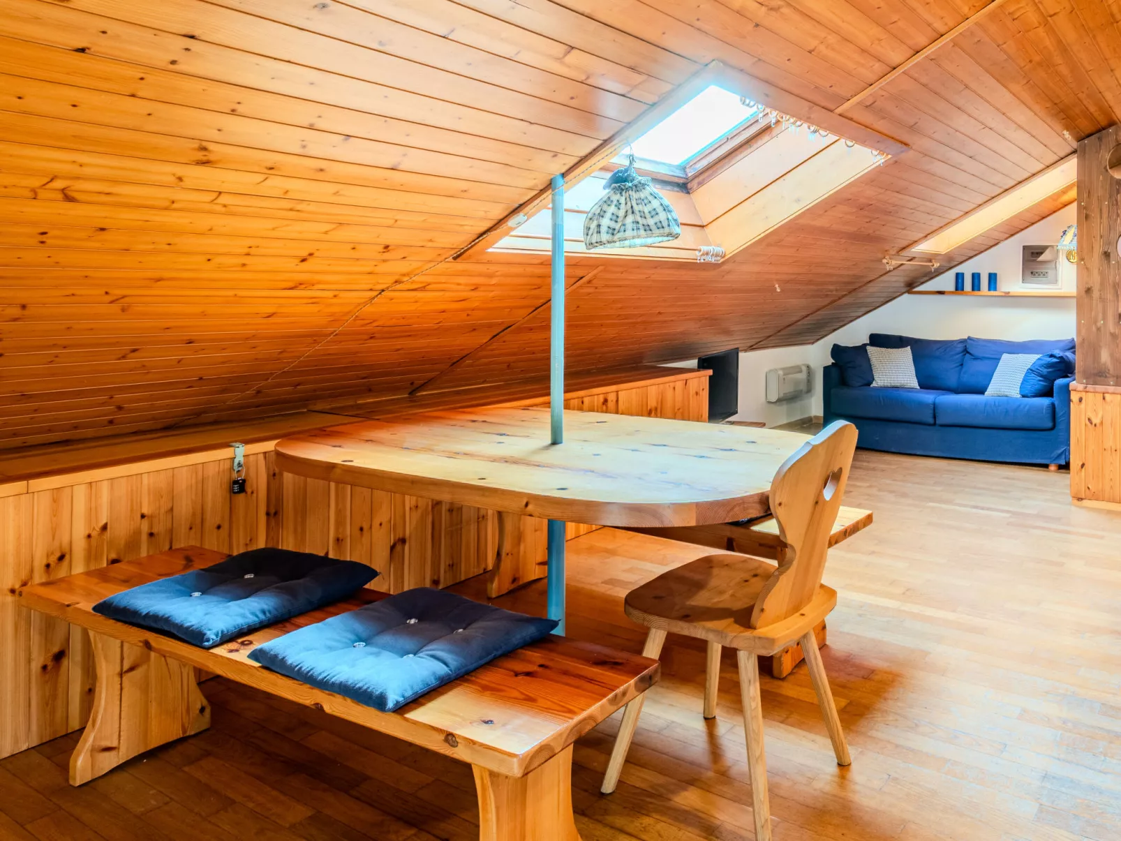 Mansarda Pineta-Drinnen