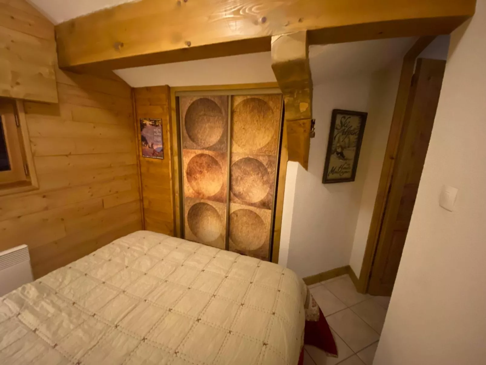 Balcons des Pistes C - Drinnen