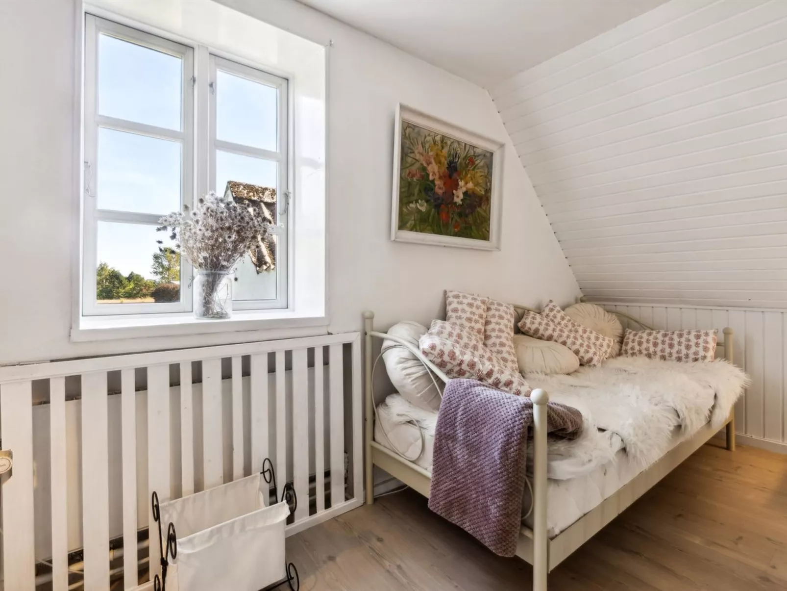 "Tuva" - 3.6km from the sea-Outside