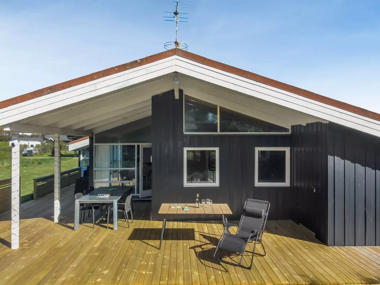 "Peder" - 700m from the sea-Outside