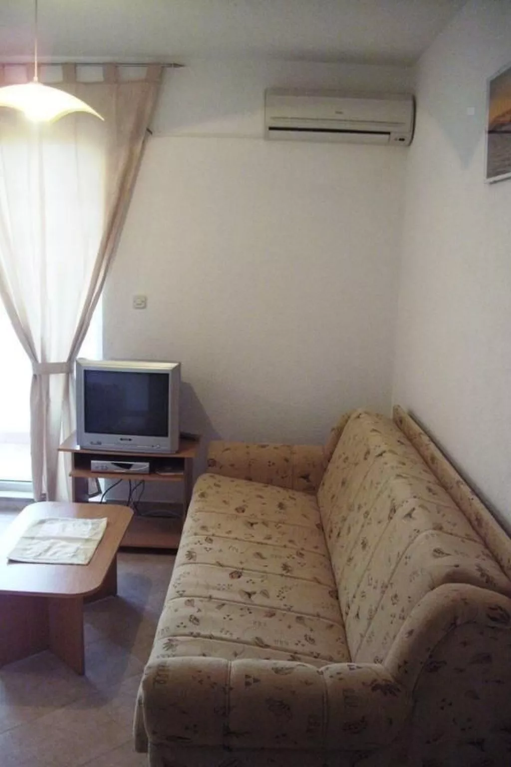 Appartement mit Blick auf das Wasser-Dedans