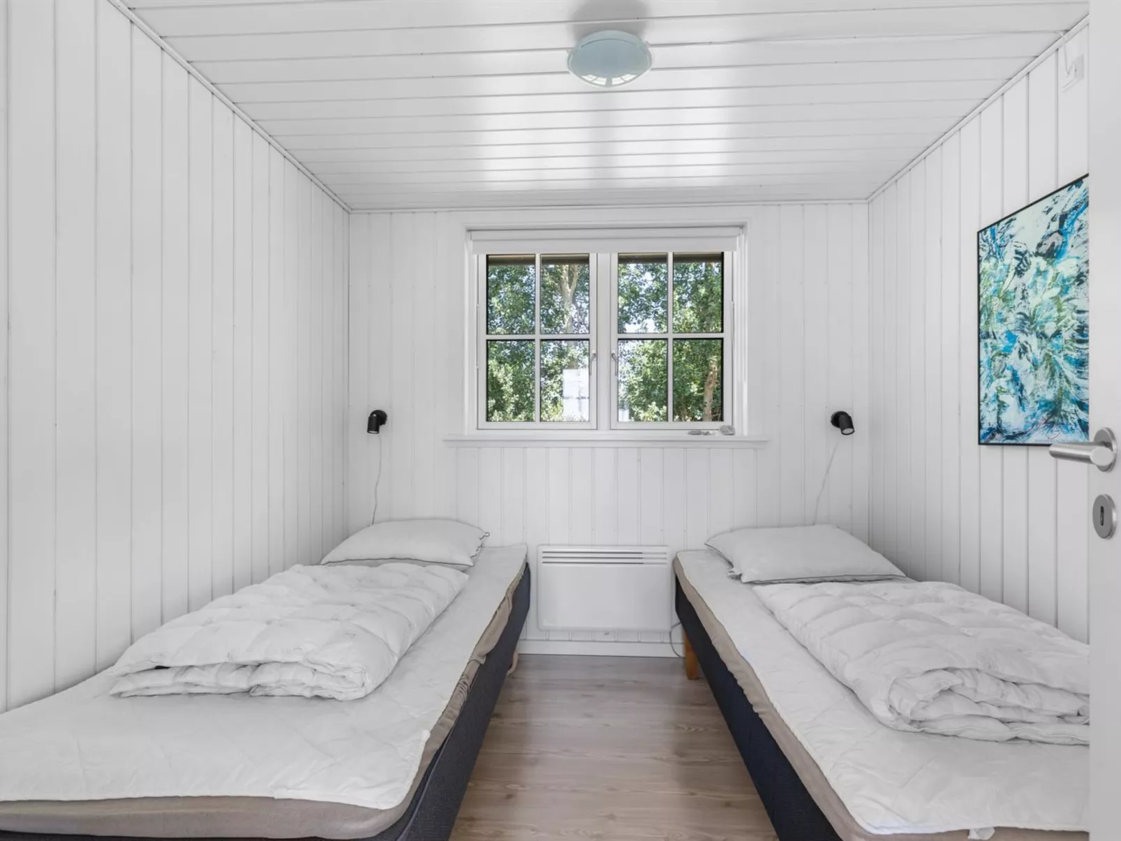 "Edvardsine" - 40m from the sea-Drinnen