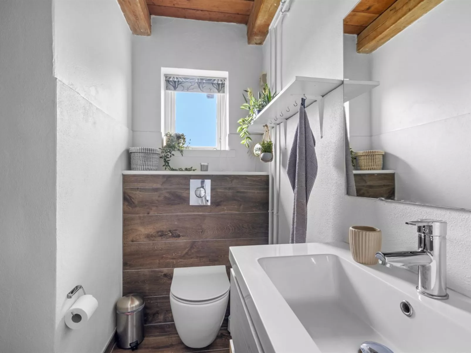 "Ina" - 210m from the sea-Drinnen