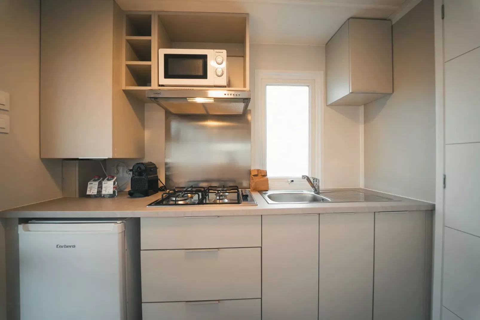 HOLA CAMP CHILCHES-Comfort 2-Küche