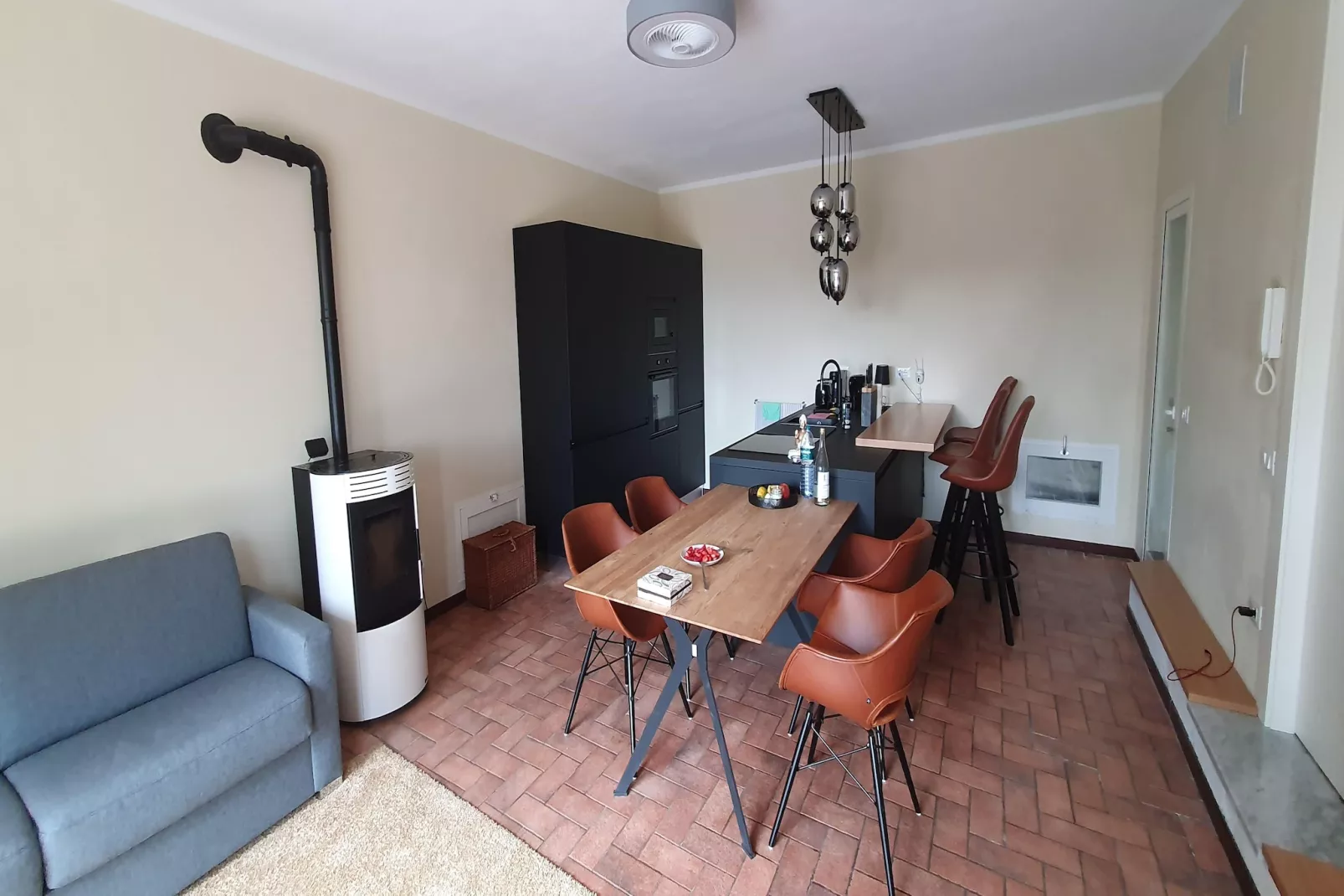 Charmante Villa mit drei Apartments und Meerblick KReidl